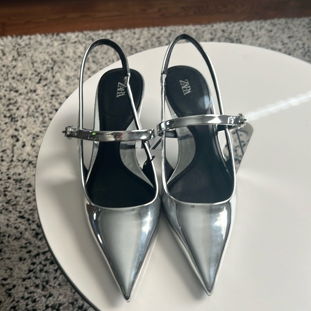 ZARA Silver Patent leather Slingback shoe, Size 5